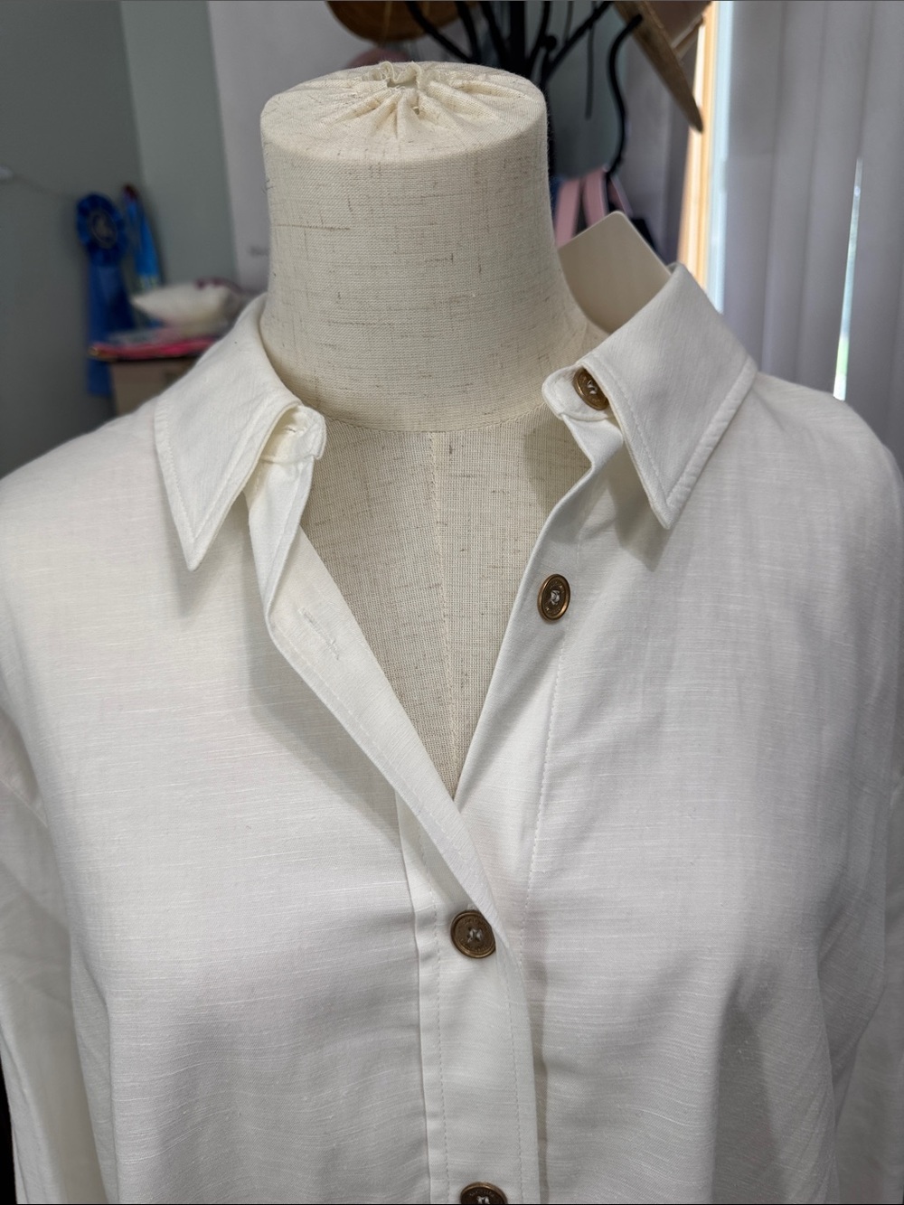 NWT Saint + Sofia women’s off white boyfriend shirt  size 12